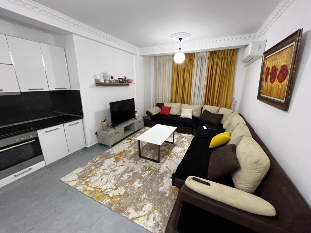 Apartment rent Elbasan city center 1 photo 1