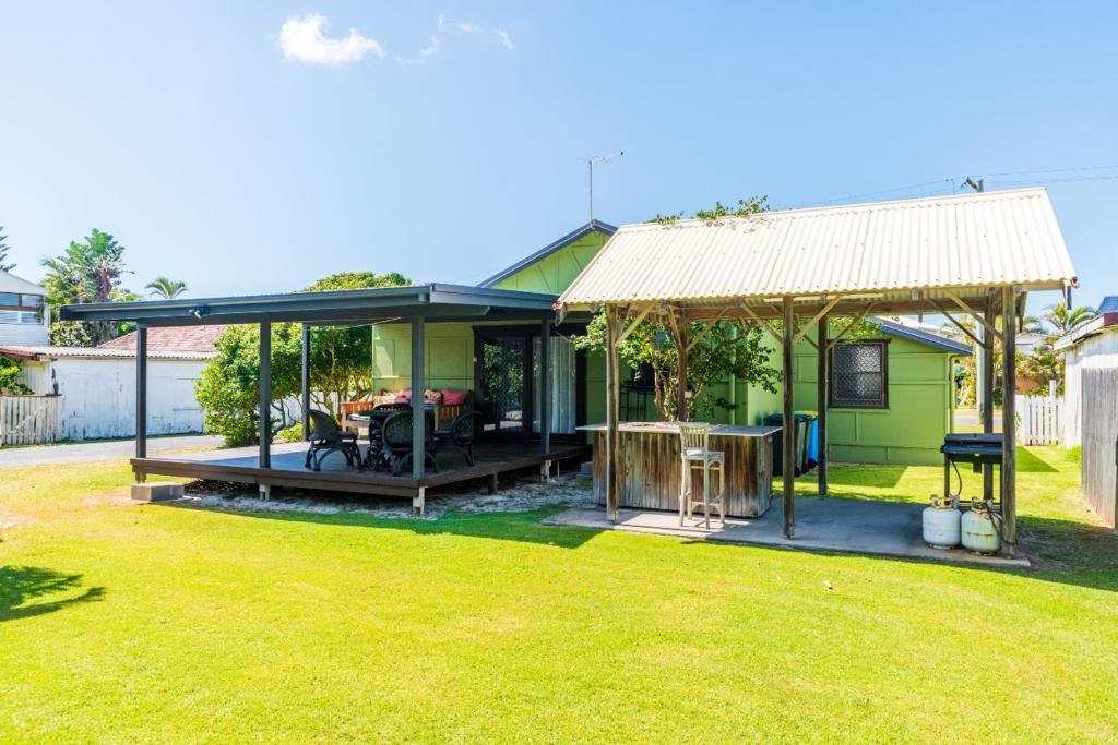 Little Green Beach House photo 3