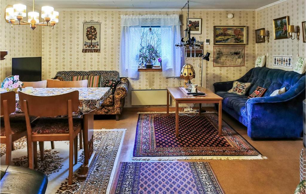 Beautiful Home In Lnneberga With 2 Bedrooms photo 1