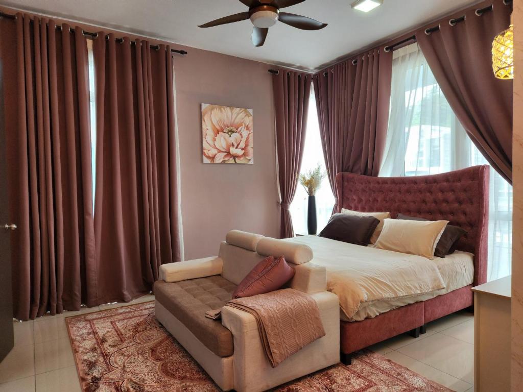 MP Villa with Cinema Room photo 2