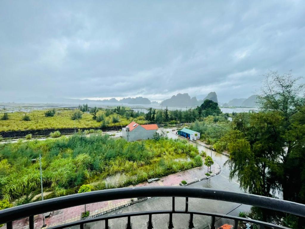 Khách Sạn Cao Sơn Cẩm Phả photo 4