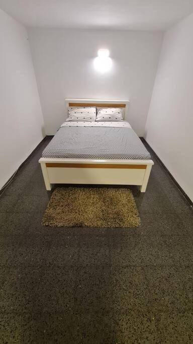 Adorable Basement Apartment in a Kibbutz photo 2