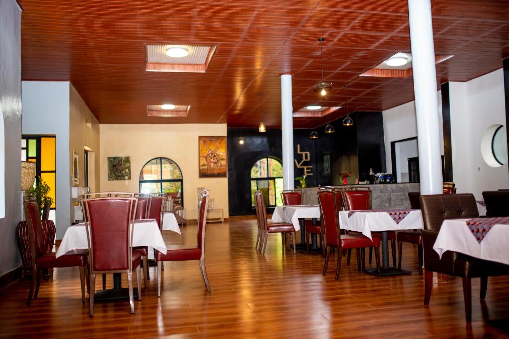 The Garden Place Hotel photo 1