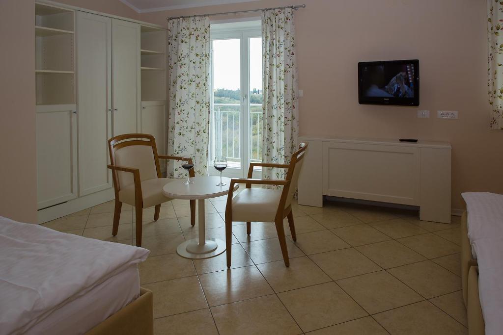 Hotel Kozana photo 2