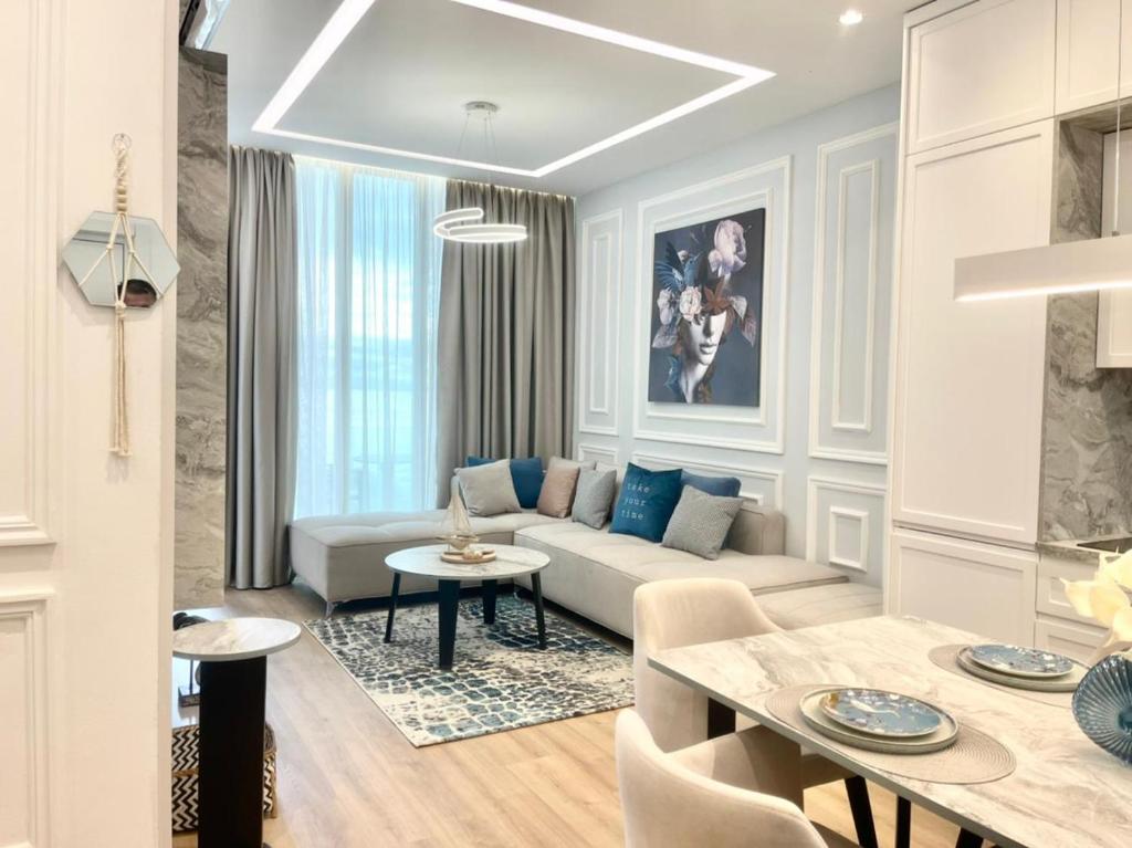 AURA by DAMM's Villas