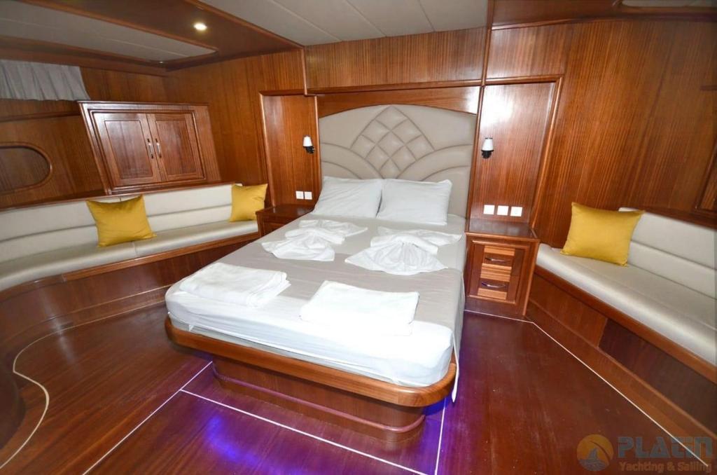 yatch ltd. photo 1