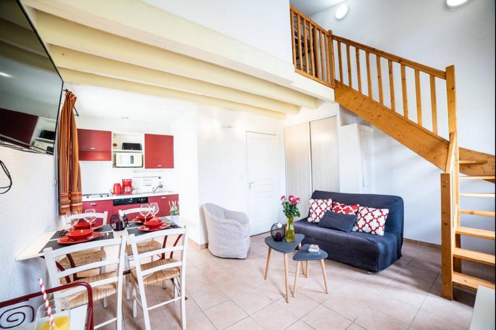 JASSE CAMARGUAISE 535 - PISCINE CLIM PARKING FAMILLE - TOP PROS SERVICESConciergerie photo 1