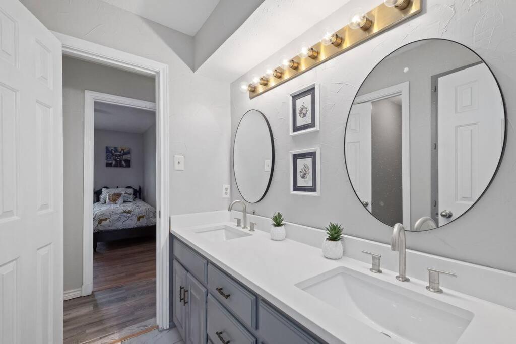 Modern & luxurious & pool & SPA & 5 bedroom photo 3