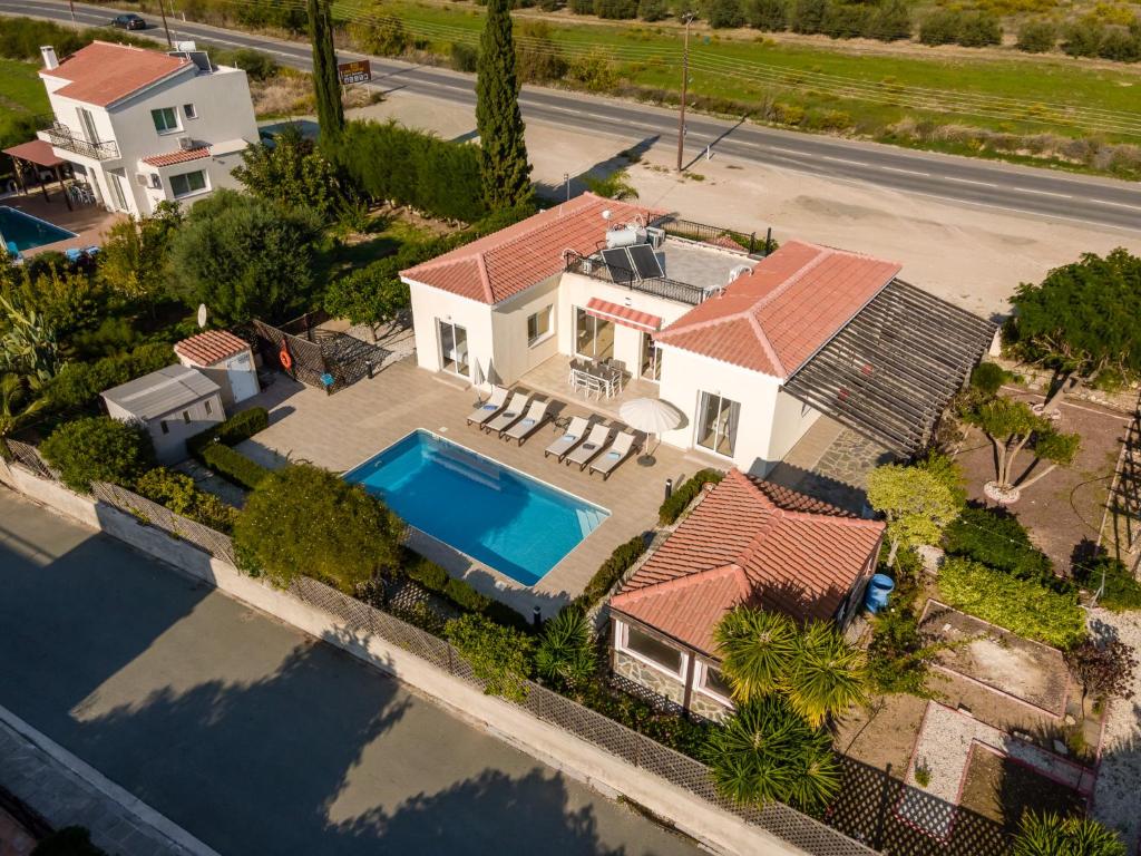 Bungalow Summerside by Ezoria Villas photo 1