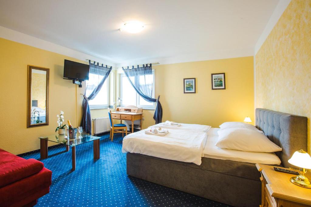 Hotel Altstadt photo 2