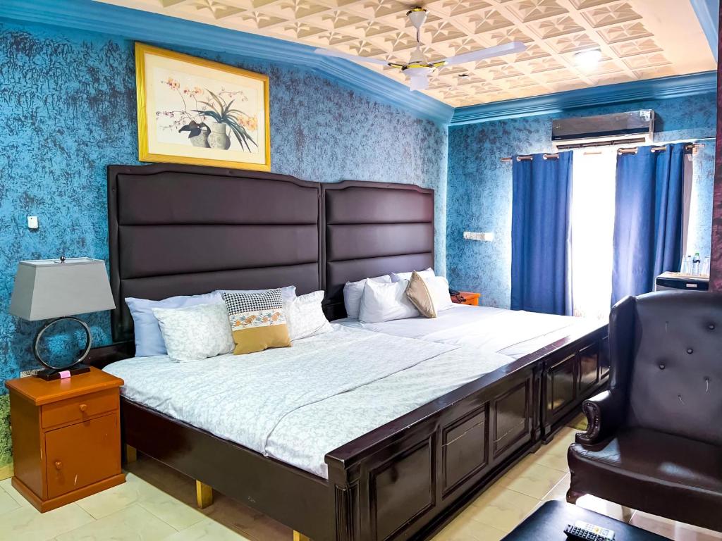 Golden Touch Executive Hotel photo 1