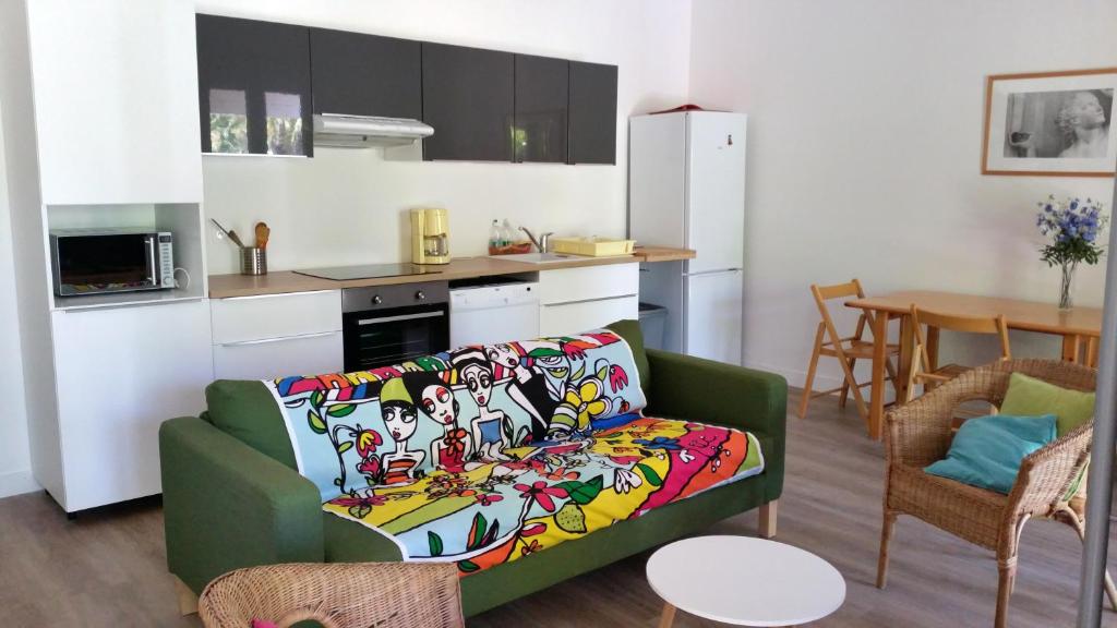 Le Mas de la Palmeraie - Appartement dans propriété privée au calme avec piscine et tennis photo 2