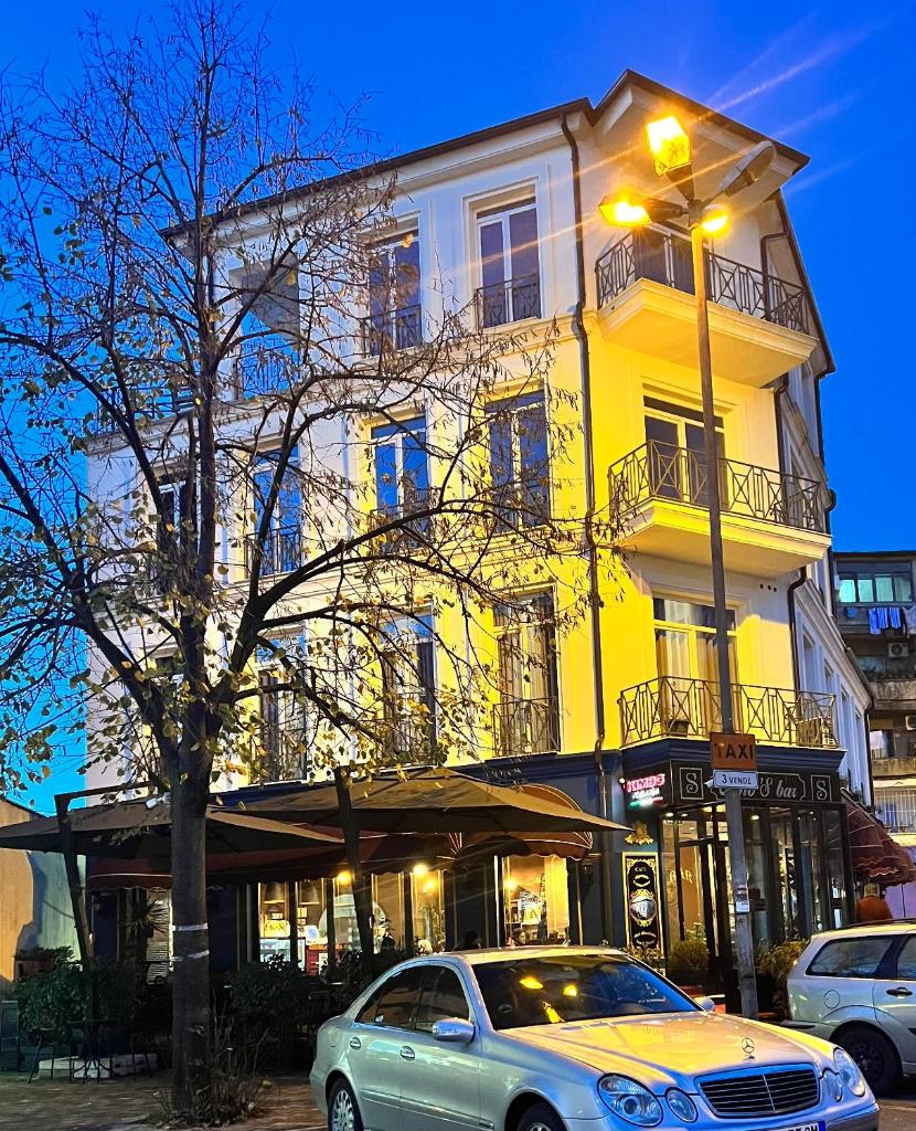 Amo's Hotel photo 4