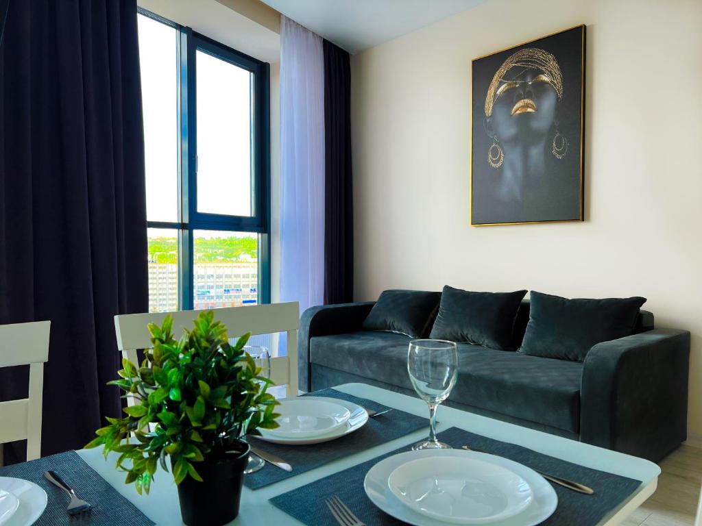 Dendrarium Park, 1BD apartment with living room photo 1