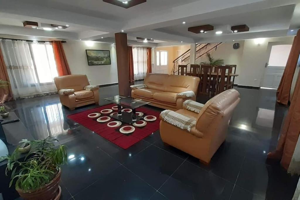 villa luxueuse et meublée plus de 280 m² photo 1