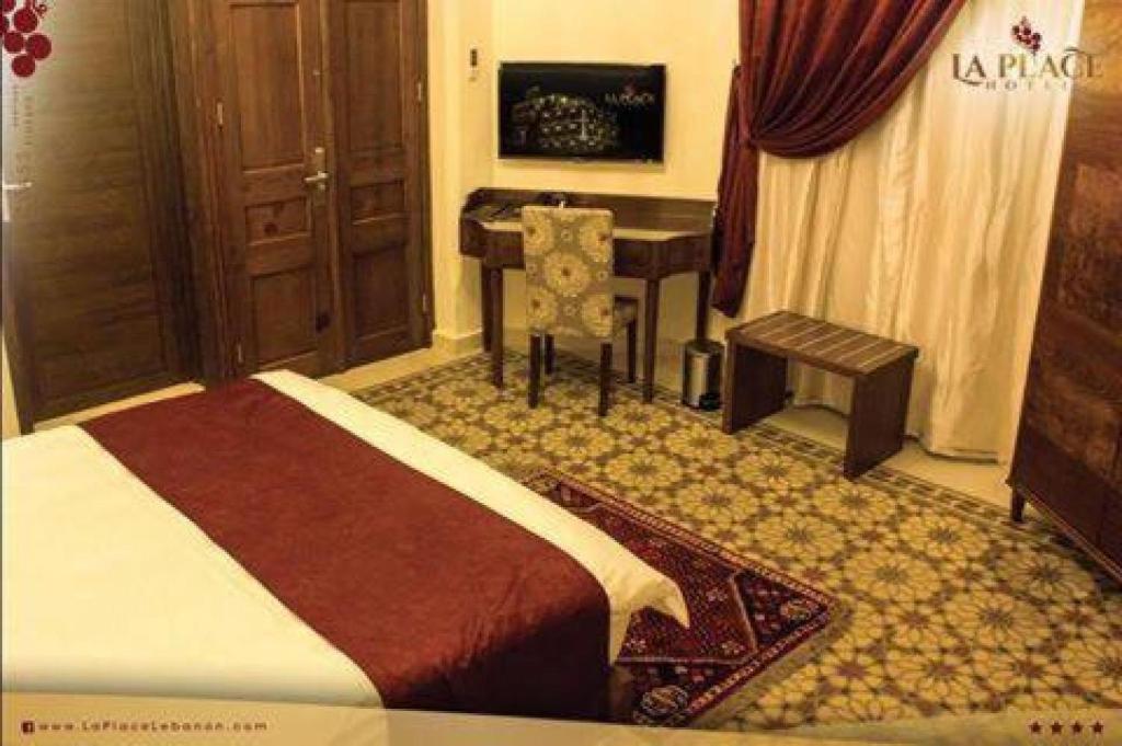 La Place Hotel photo 1