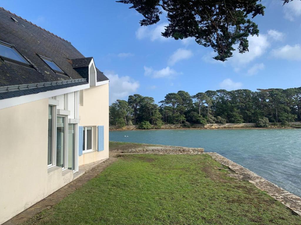 Holiday home with sea view and panoramic view, Larmor-Baden photo 1