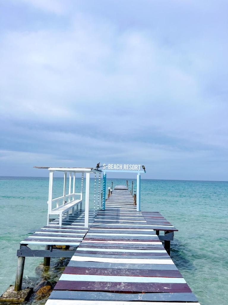S Beach Resort photo 4