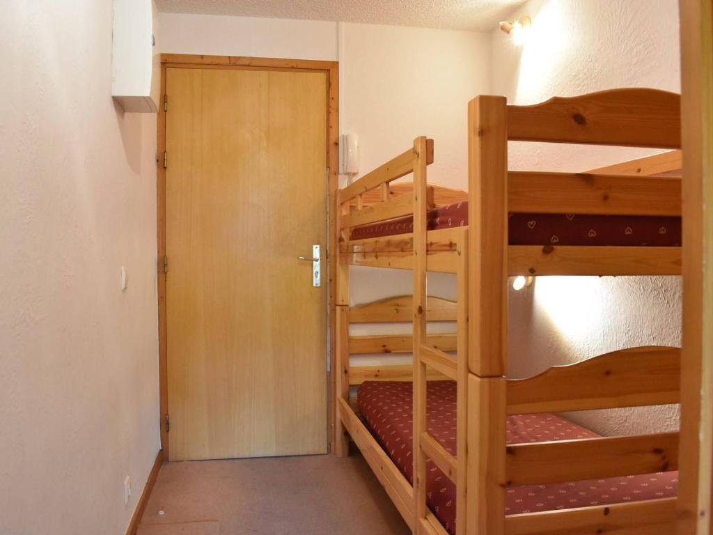 Appartement Méribel, 1 pièce, 4 personnes - FR-1-180-18 photo 2