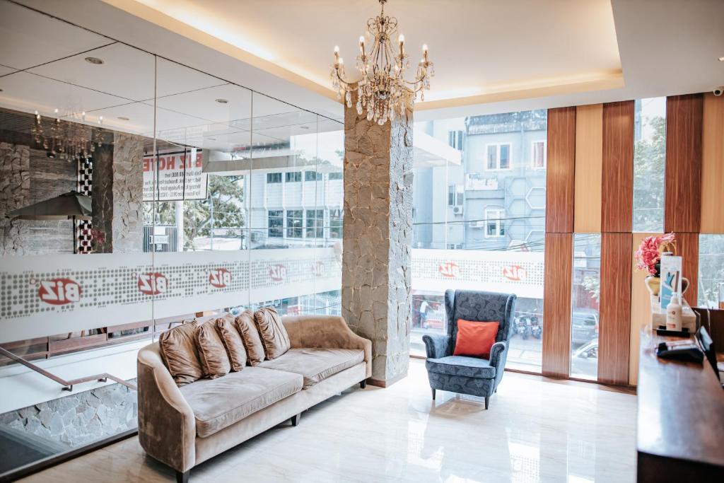 BIZ HOTEL City Center photo 4