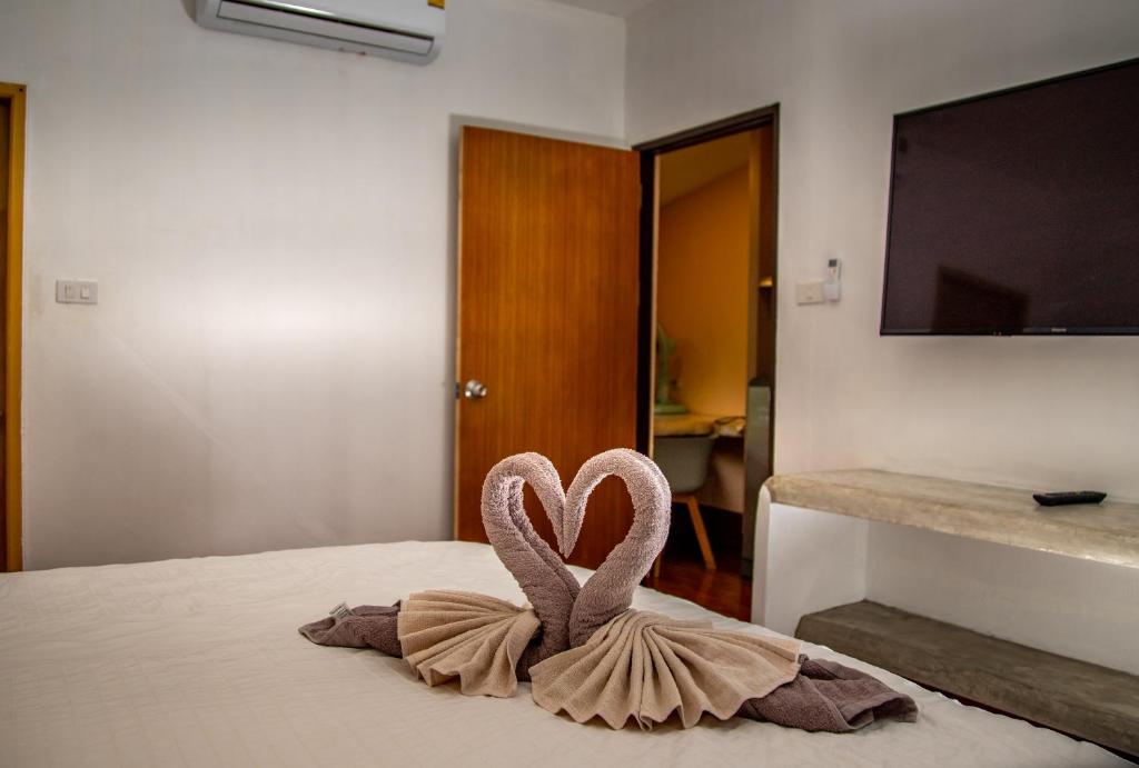 Filou Studio Butterfly Pool Access 29 66 photo 4