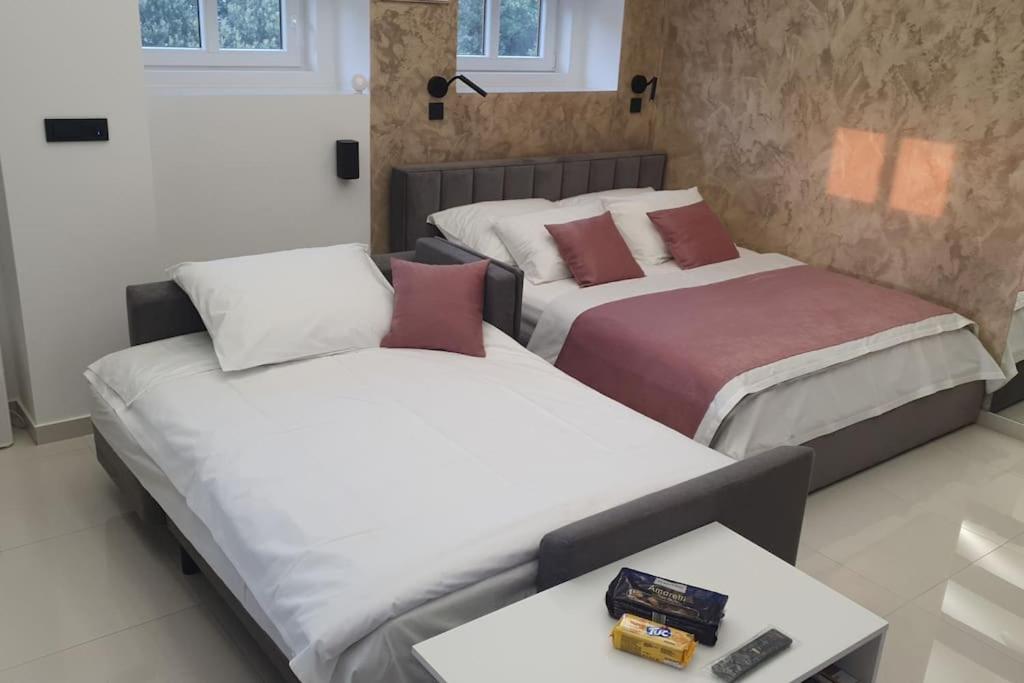 Studio apartman Lenox photo 1