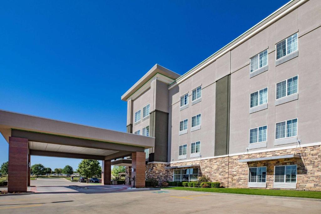 La Quinta by Wyndham Tulsa - Catoosa photo 1