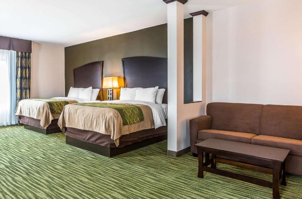 Comfort Inn & Suites Moore - Oklahoma City photo 4