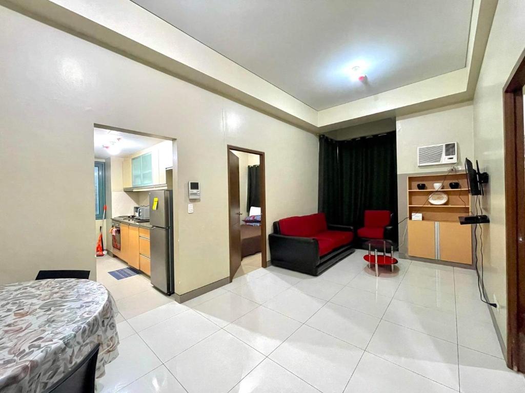 Lovely 2 Bed Room condo infront of NAIA Terminal 3, Metro Manila