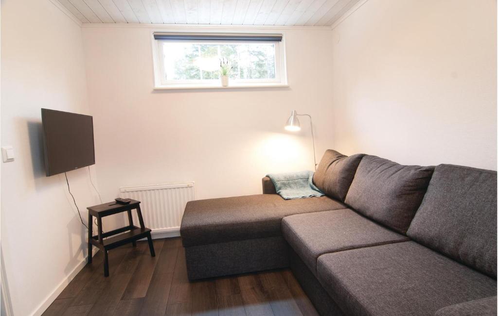Amazing Home In Gotlands Tofta With 2 Bedrooms photo 4