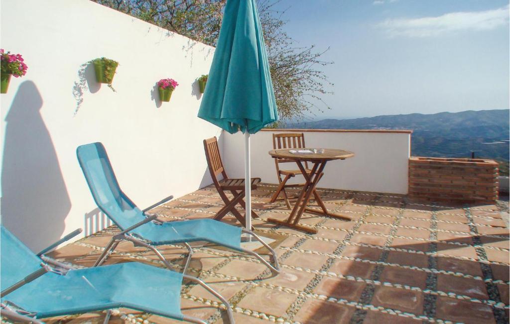 Stunning Home In Vlez Mlaga With 3 Bedrooms, Private Swimming Pool And Outdoor Swimming Pool photo 3