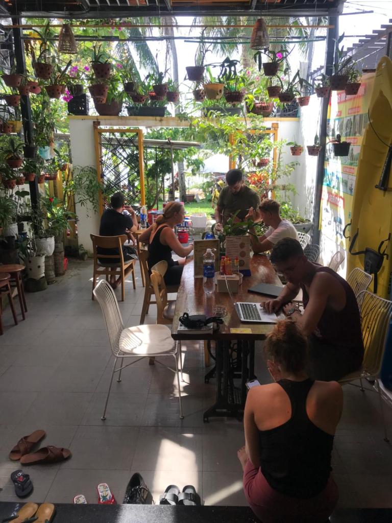 Coral Riverside Homestay & Hostel