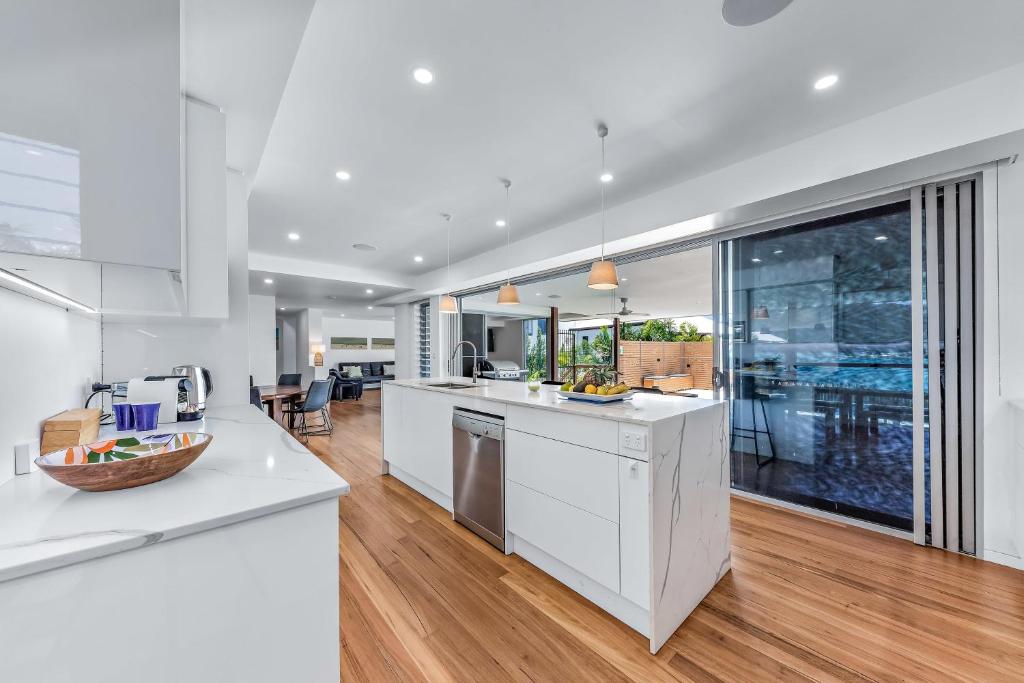 Whitsunday living on Hillcrest photo 4