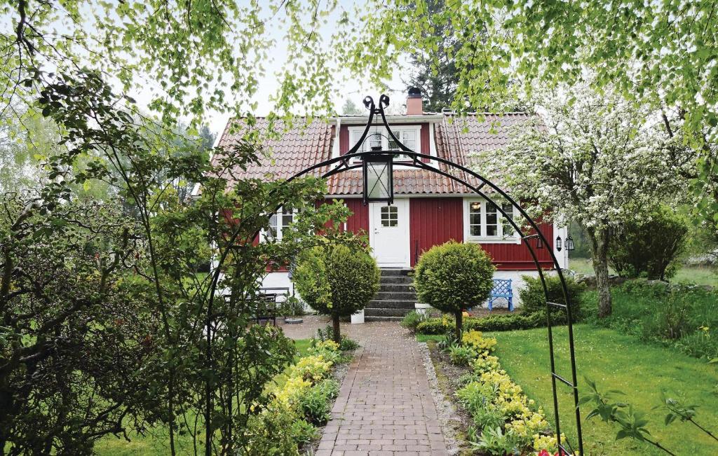 Awesome Home In Slvesborg With 3 Bedrooms And Wifi photo 4