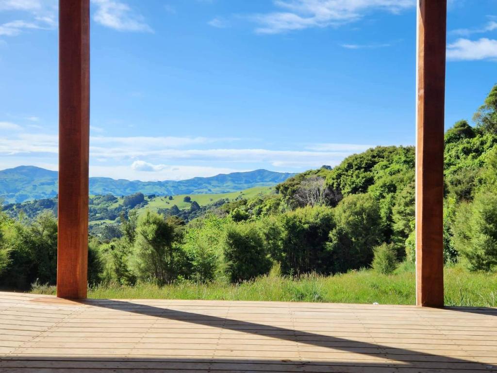 Glenwood Akaroa Bush Retreat - Kanuka Hut photo 3