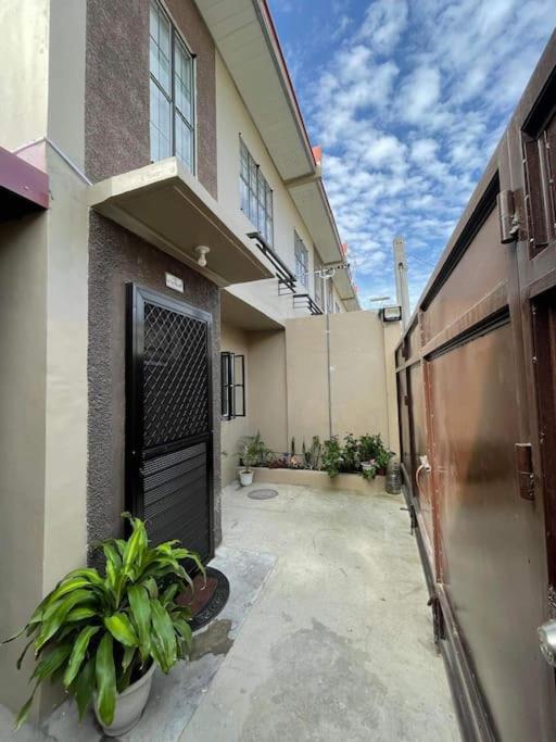 La Colmena Bauan - Self Catering Townhouse Accommodation photo 1