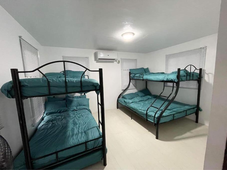 La Colmena Bauan - Self Catering Townhouse Accommodation photo 2