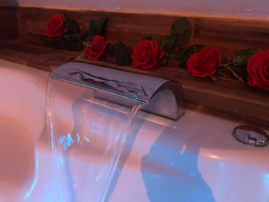 Séjour détente au cœur de MÂCON avec spa et bouteille offerte photo 3