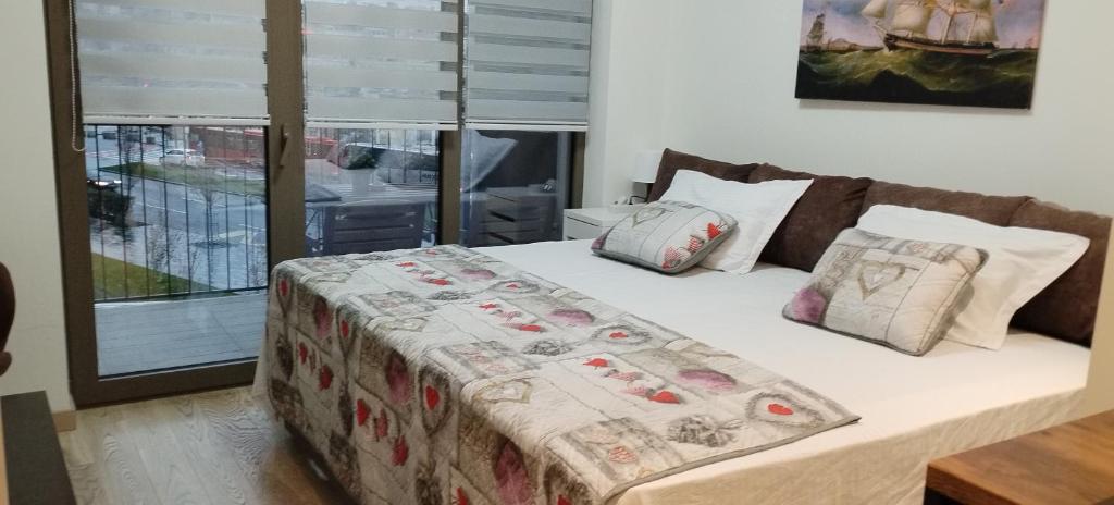3 Belgrade Waterfont Beograd na vodi-Check availability before booking whats app-proverite raspolozivost pre rezervacije 3 8 1 6 0 3 3 3 2 8 7 6 photo 4
