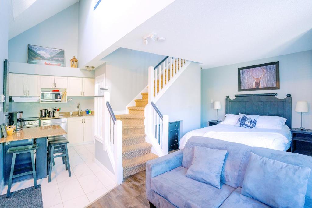 Gorgeous Loft in the Heart of Blue Mountain photo 1