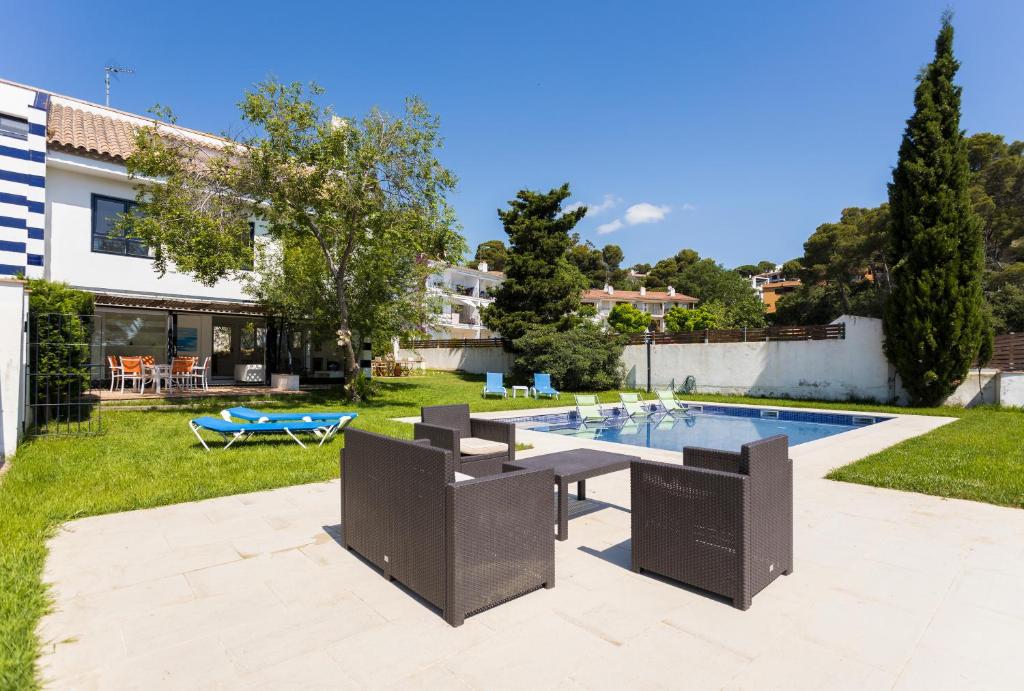 Luxury villa in front of the sea ROSITA photo 1