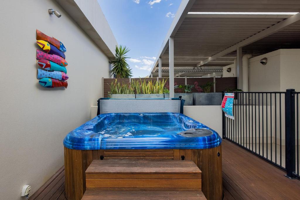 Aura 10 Shoal Bay photo 1
