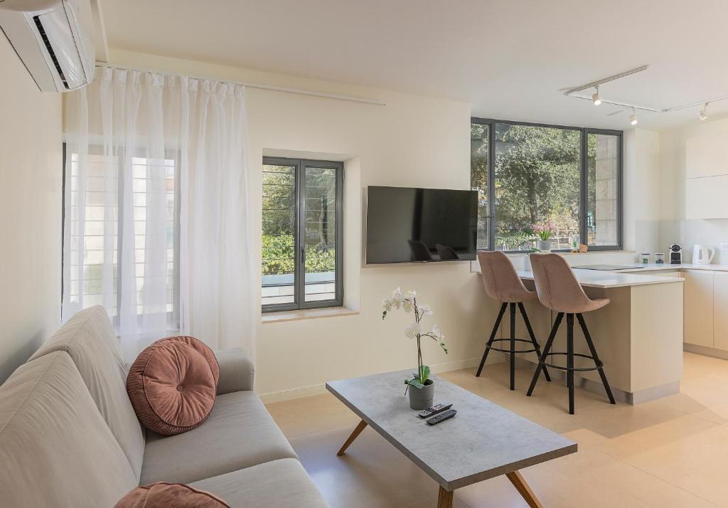 The Pearl of Nachlaot Apartments photo 4
