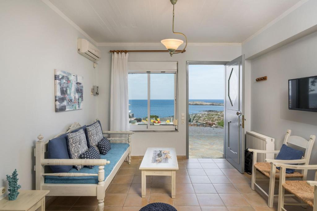 Kiani Sea View Apartments photo 3