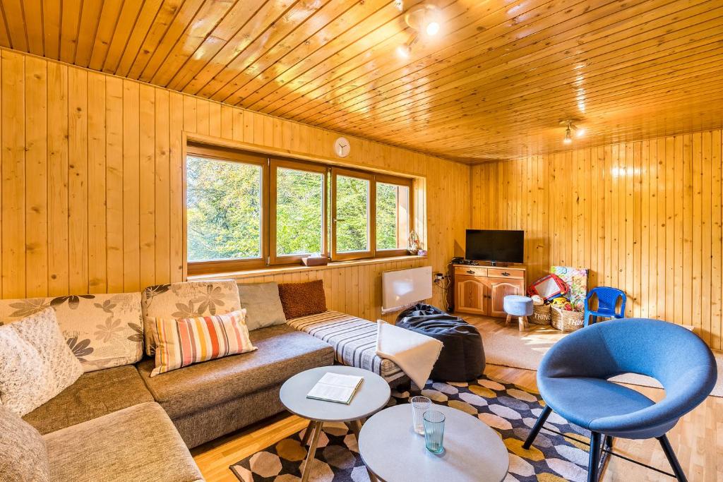 Cottage Ocovan Krpacovo-Lake-BBQ-Forest-Kids playground-Views photo 4