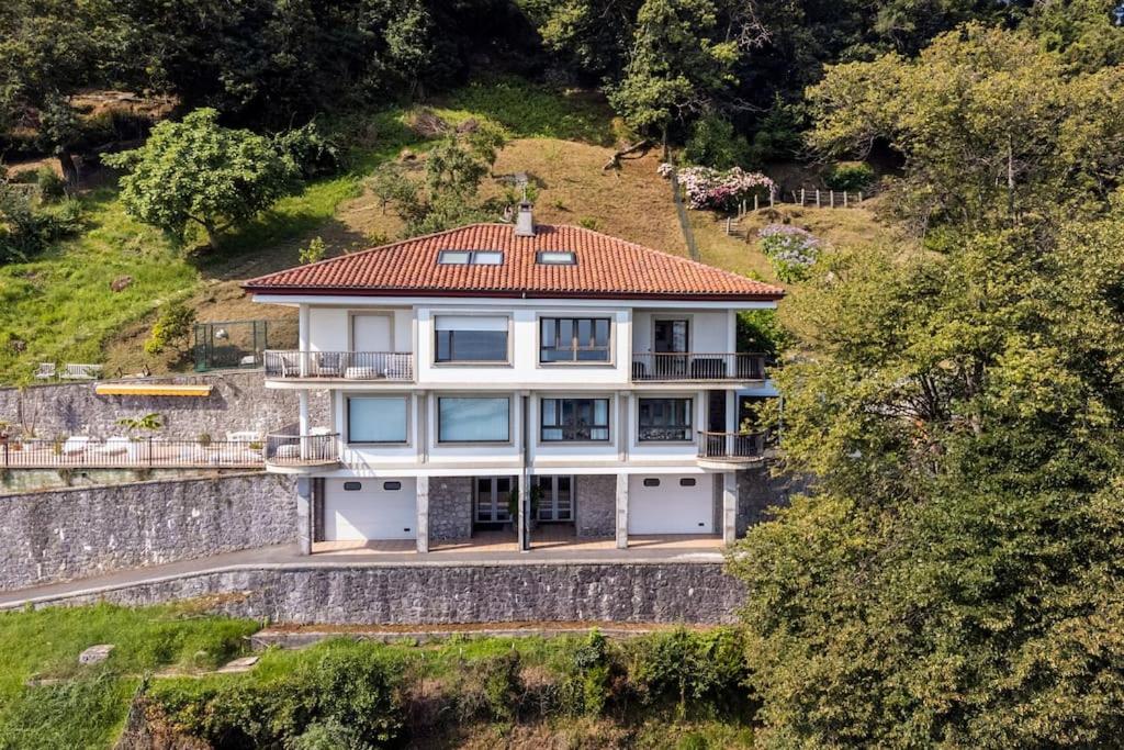 VILLA ENSUEÑO UNCETA GETARIA
