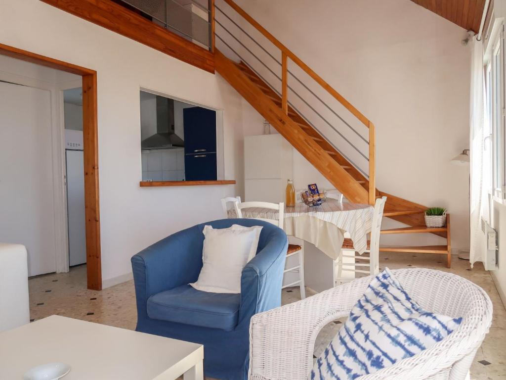 Holiday Home Balades au bord de l'eau - PZV100 by Interhome photo 3