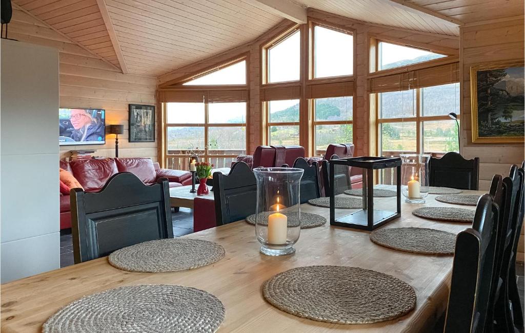 Awesome Home In Straumgjerde With Sauna, 4 Bedrooms And Wifi photo 4