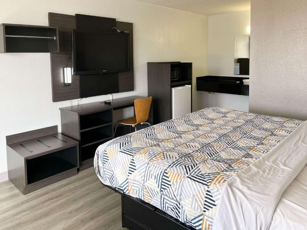Motel 6 Baton Rouge Southeast photo 1