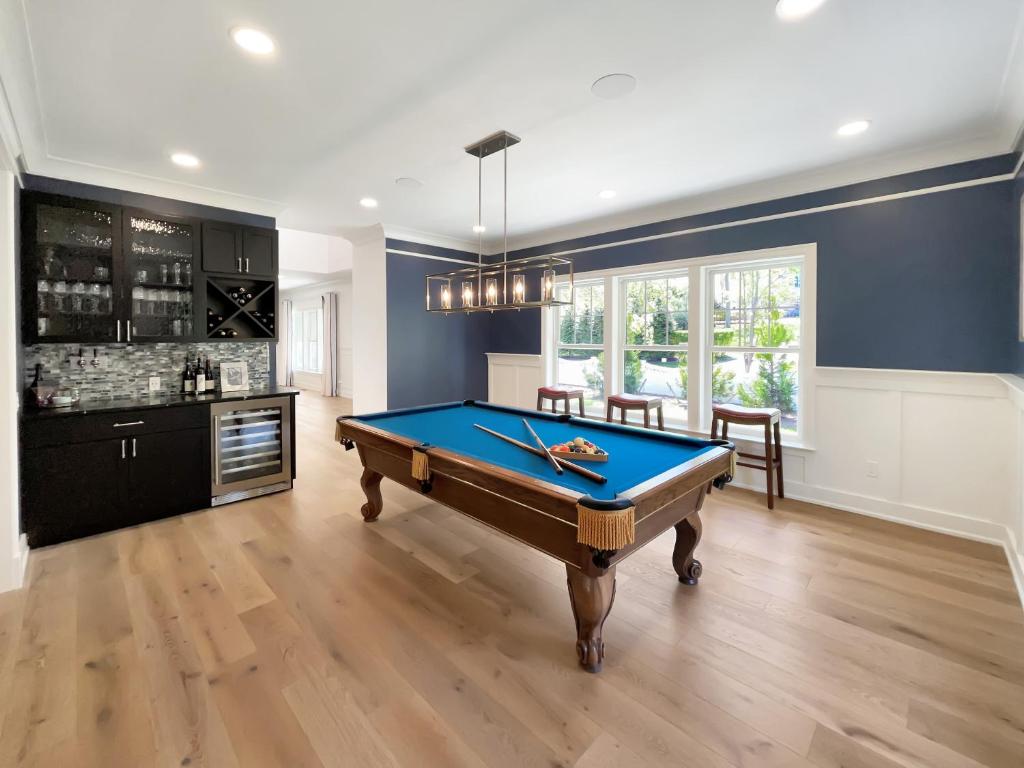 Hampton Luxury Estate - New Construction Luxury Retreat in Southamptons photo 4